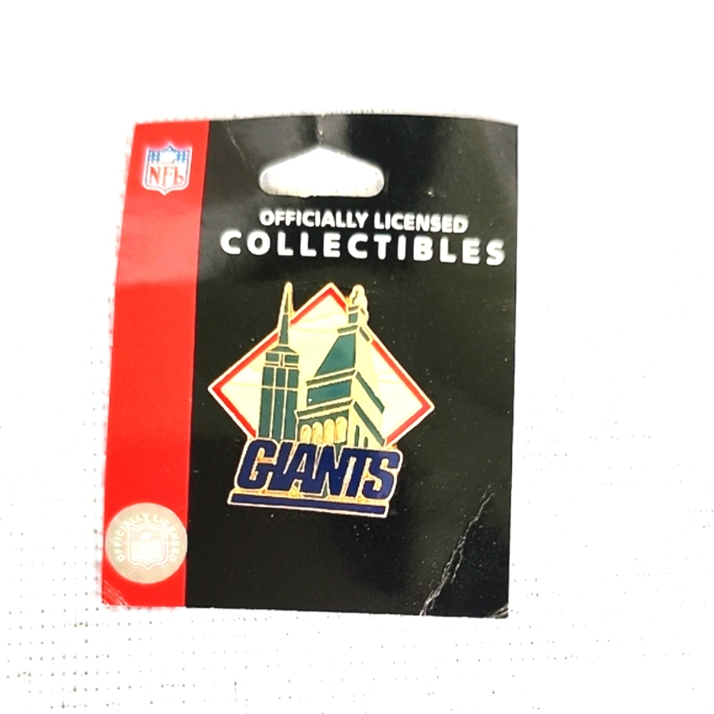 NFL Giants Collectible Pin